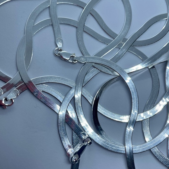 Sterling Silver Herringbone Chain - Picture 7 of 11